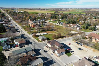Sonbaharda Ontario, Kanada 'da bir St Clements anteni.