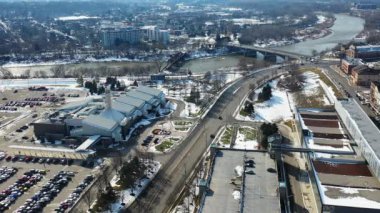 4K kışında Brantford, Ontario, Kanada 'nın hava sahnesi