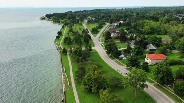 カナダオンタリオ州エリー砦のエリー湖海岸の空中ビュー — ストック動画