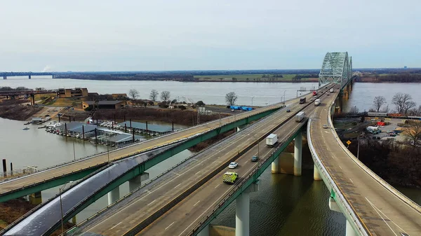Uma Antena Ponte Sobre Rio Mississippi Memphis Tennessee Estados Unidos — Fotografia de Stock