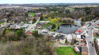 4K ilkbaharının sonlarında Ayr, Ontario, Kanada 'nın hava manzarası