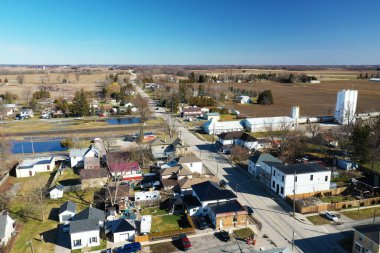 Princeton, Ontario, Kanada 'da ilkbaharda yapılan bir anten.