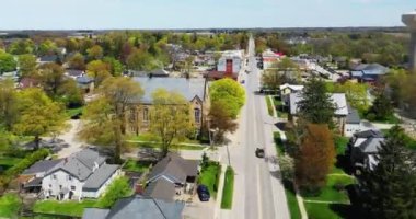 4K ilkbaharında Norwich, Ontario, Kanada 'da hava hipervanesi