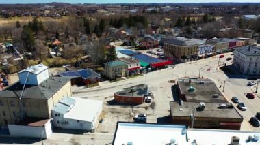 4K ilkbaharında New Hamburg, Ontario, Kanada 'nın hava manzarası