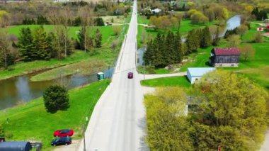Bir bahar sabahı, Ontario, Kanada, Drayton Havalimanı, 4K