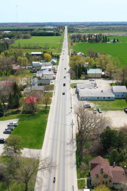 Kenilworth, Ontario, Kanada 'nın ilkbaharda dikey havası.