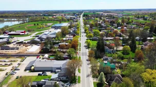 4K春のカナダ オンタリオ州ノリッジの航空眺望 — ストック動画