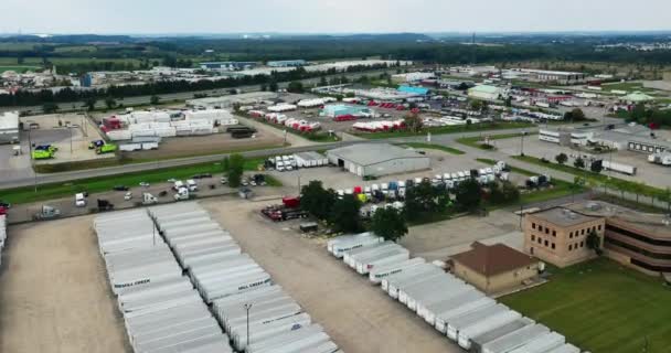 Ontario Canada May 2023 Aerial Hyperlapse Scene Large Truck Stop — Stock Video