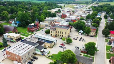 Wingham Havalimanı, Ontario, Kanada 4K yazı.