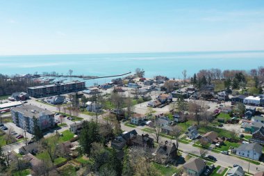 Port Dover, Ontario, Kanada rıhtımının hava görüntüsü