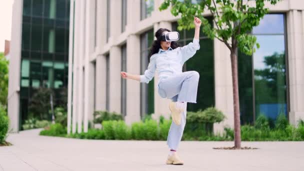 Happy Joyful Young Attractive Woman Dancing Using Glasses Street Front — Stock Video