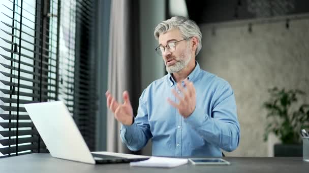 Mature Gray Haired Bearded Businessman Talking Video Call Using Laptop — Stock Video
