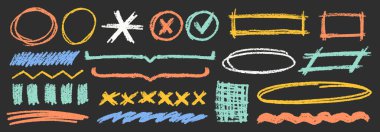 Şirin Tebeşir Kalem Vurgusu Karalama Vektörü Ayarları. Pastel Yazı Okları Konuşma Baloncukları Altını Çiziyor. El yapımı fırça desenli yıldız şekilleri. Kalem Çocukça Kömür Karalamaları