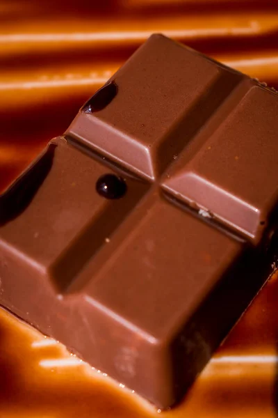 Шоколадний Бар Арахісом Шоколадному Соусі — стокове фото