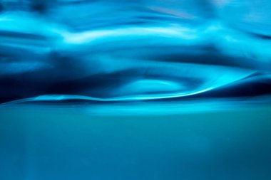 Çizgileri olan mavi soyut arkaplan