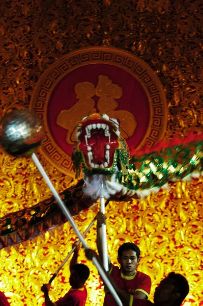 Grupo Comunidad China Celebró Año Nuevo Chino Empire Palace Surabaya —  Fotos de Stock