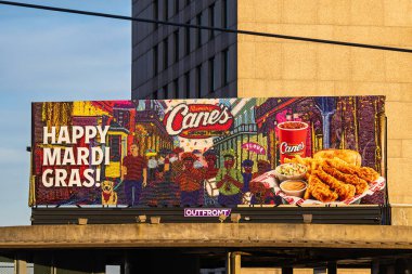 New Orleans, Louisiana ABD 28 Şubat 2025 Cane 'in reklam panosu, dış cephe, Mutlu Mardi Gras, tavuk sepeti, içki, aşk, sadece editoryal kullanım