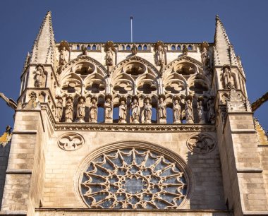 Burgos 'un kuzeyindeki katedral, mimari detay.