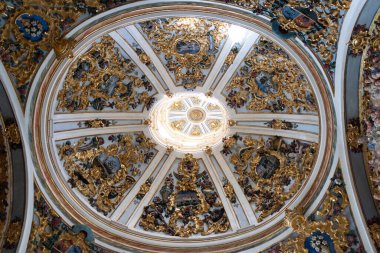 Burgos 'un kuzeyindeki katedral, iç güvenlik.