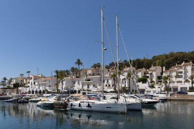 Marinas del Este La Herradura Limanı, Endülüs, İspanya