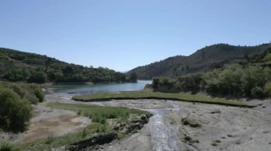 Beznar Barajı 'nın insansız hava aracı görüntüleri, Granada, İspanya