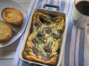 Fırında omletli omlet.