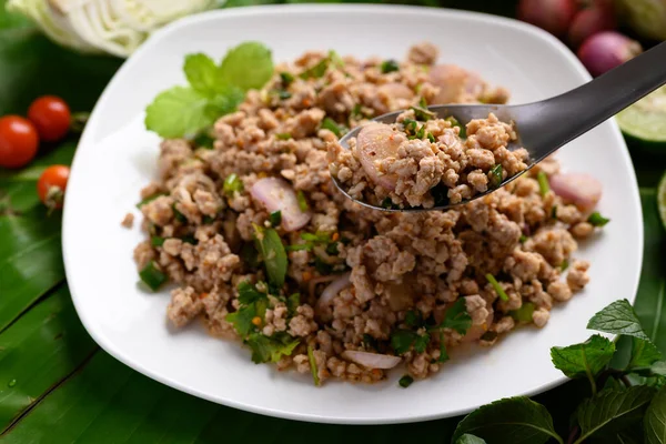 Местная Тайская Еда Острый Мясной Салат Свинины Larb Moo — стоковое фото