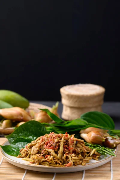 Тайская Еда Острое Зеленое Манго Салат Местными Овощами — стоковое фото