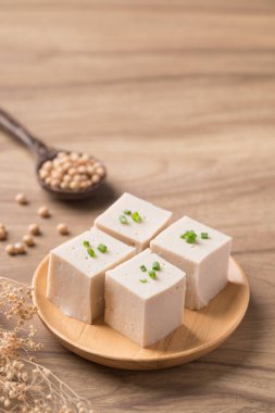 Soya tohumlu taze tofu, Asya mutfağında vegan besin maddesi, bitki temelli diyet.