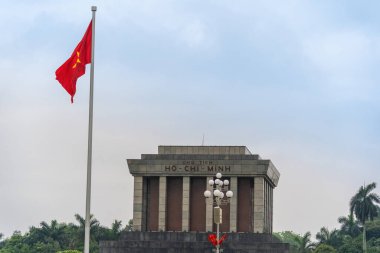 Hanoi, Vietnam - 08 Mayıs 2023: Hanoi, Vietnam 'da Vietnam' da Ho Chi Minh Anıtmezarı manzarası. Vietnam 'ın ünlü hedefi