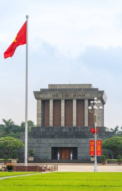 Hanoi, Vietnam - 08 Mayıs 2023: Hanoi, Vietnam 'da Vietnam' da Ho Chi Minh Anıtmezarı manzarası. Vietnam 'ın ünlü hedefi