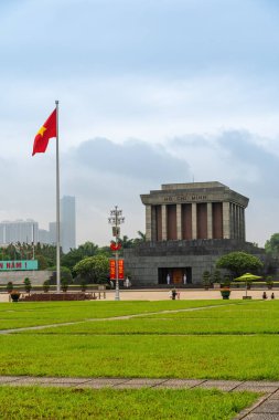 Hanoi, Vietnam - 08 Mayıs 2023: Hanoi, Vietnam 'da Vietnam' da Ho Chi Minh Anıtmezarı manzarası. Vietnam 'ın ünlü hedefi