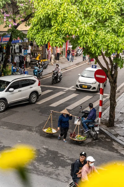 Hanoi Vietnam Mayıs 2023 Nsanlar Satıcılar Bisikletler Bisiklet Sürücüleri Eski — Stok fotoğraf