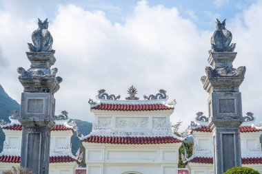Con Dao Adası, Vietnam - 30 Nisan 2023 Hang Duong Mezarlığı. Vo Thi Sau 'nun mezarı, isyancılar ve Vietnam' daki Con Dao Adası hapishanelerinde ölen mahkumlar nerede?
