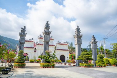 Con Dao Adası, Vietnam - 30 Nisan 2023 Hang Duong Mezarlığı. Vo Thi Sau 'nun mezarı, isyancılar ve Vietnam' daki Con Dao Adası hapishanelerinde ölen mahkumlar nerede?