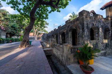 Con Dao Adası, Vietnam - 01 Mayıs 2023 Vietnam Savaşı 'ndan kalma eski Phu Oğlu esir kampı, Con Dao Adası, Vietnam. Seyahat ve manzara konsepti.