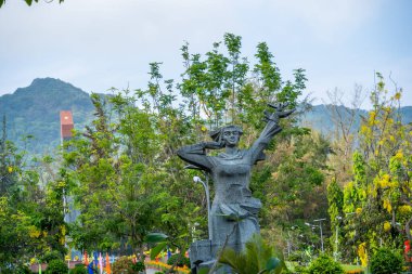 Con Dao Adası, Vietnam - 30 Nisan 2023 Hang Duong Mezarlığı. Vo Thi Sau 'nun mezarı, isyancılar ve Vietnam' daki Con Dao Adası hapishanelerinde ölen mahkumlar nerede?