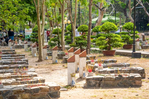 Wyspa Con Dao Wietnam Kwietnia 2023 Widok Cmentarz Hang Duong — Zdjęcie stockowe
