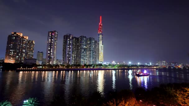 Vista Noturna Saigão Com Muitas Torres Edifícios Estradas Ponte Thu — Vídeo de Stock