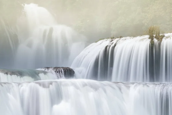 stock image view of Detian or Ban Gioc waterfall, Cao Bang, Vietnam. Ban Gioc waterfall is one of the top 10 waterfalls in the world. Travel and landscape concept.