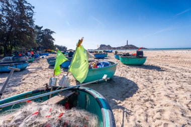 Mui Ne 'deki Ke Ga plajı, Phan Thiet, Binh Thuan, Vietnam. Ke Ga Cape ya da deniz feneri, Binh Thuan Eyaleti 'nin başkenti La Gi' ye gelen ziyaretçilerin en sevdiği yerdir. Seçici odaklanma. Seyahat kavramı.