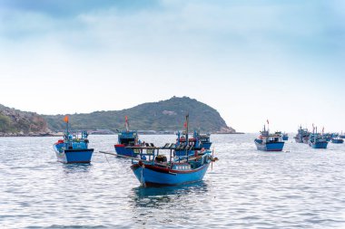 Vinh Hy körfezi manzaralı, Nui Chua ulusal parkı, Ninh Thuan bölgesi, Vietnam. Seyahat ve manzara konsepti