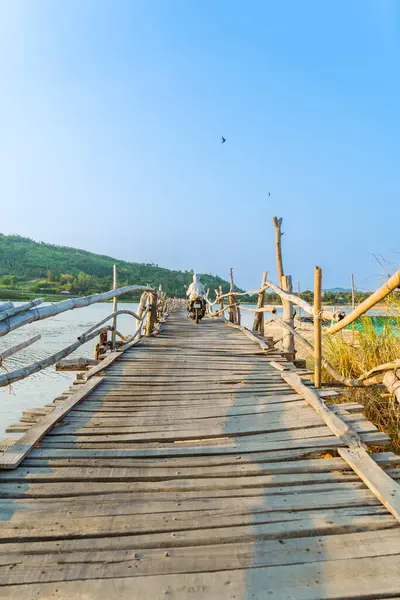 stock image View of Ong Cop bridge or Tiger wooden bridge, Vietnam's longest wooden bridge in Chi Thanh district, Phu Yen province, Vietnam. Travel and landscape concept.