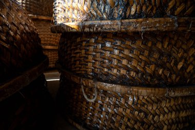 Vietnam 'ın Phu Yen bölgesinde An Dan, Tuy An bölgesinde balıkçılık yapan balıkçılara yardım eden bambu sepetinin görüntüsü. Seyahat kavramı