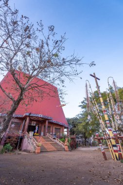 Pleiku şehrindeki Pleichuet ya da Pleichuet kilisesi, Gia Lai, Vietnam. Seyahat ve manzara konsepti.