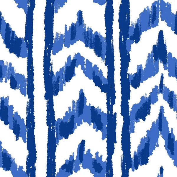 手绘无缝图案与Ikat族传统印染面料印花 蓝色靛蓝抽象几何图案本世纪中叶现代飞溅冲程生气勃勃的航海字体 — 图库照片