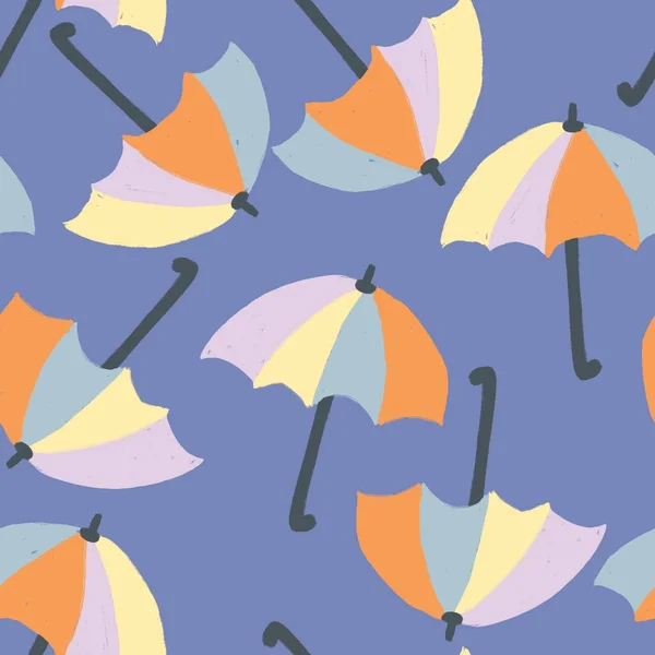 手绘无缝图案 蓝色背景的橙色黄色雨伞 雨秋天的天气雨 四月的阵雨设计 滑稽漫画季节性印刷 春季插图元素 面料时尚 — 图库照片