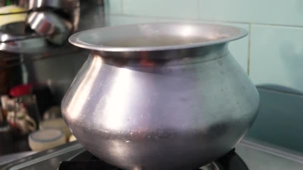 Close Aluminium Utensil Being Used Cooking Indian Kitchen — Stock Video