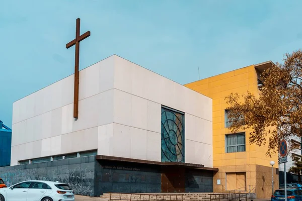 Badalona Espagne Mai 2023 Façade Église Zone Urbaine Avec Croix — Photo