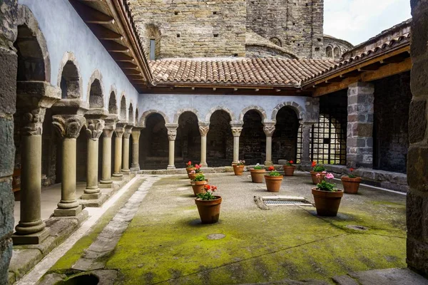Sant Pere Casserres Klasztor Benedyktynów Masas Roda Osona Hiszpania Znajduje — Zdjęcie stockowe